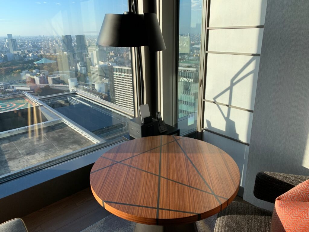 Guest Room Table, Four Seasons Tokyo at Otemachi
