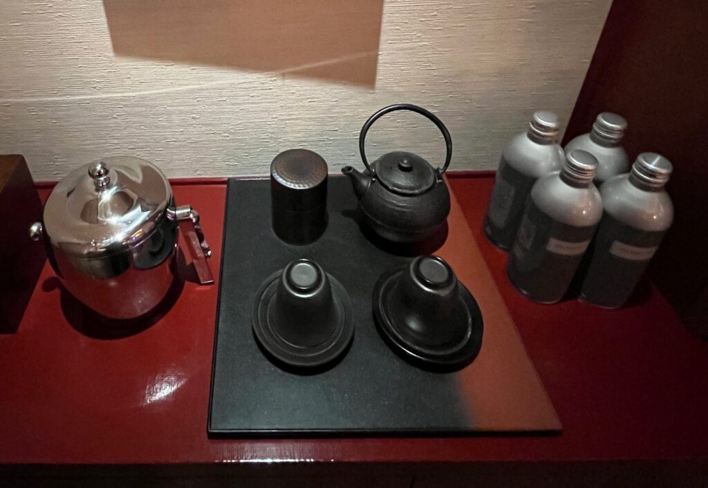 Japanese Teapot, The Peninsula Tokyo