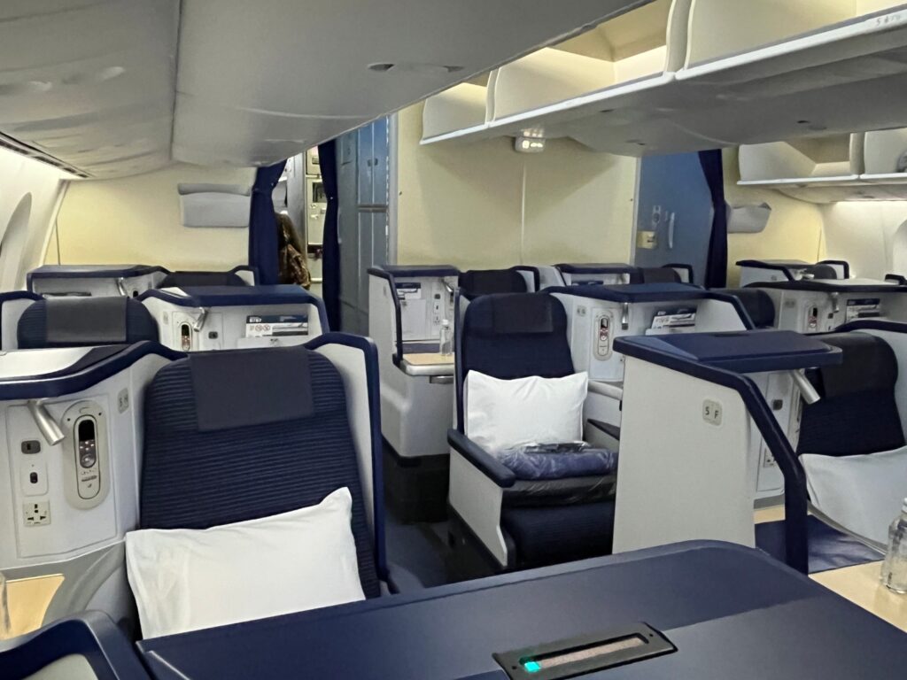 ANA Business Class Cabin, 787-9