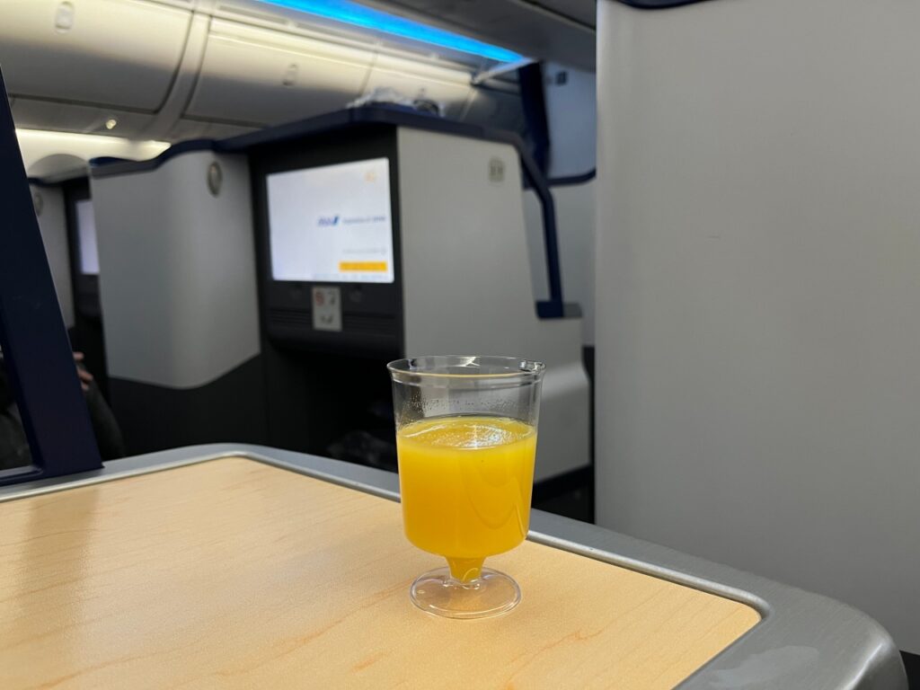 Pre-Flight Drink, ANA 787-9 Business Class Review