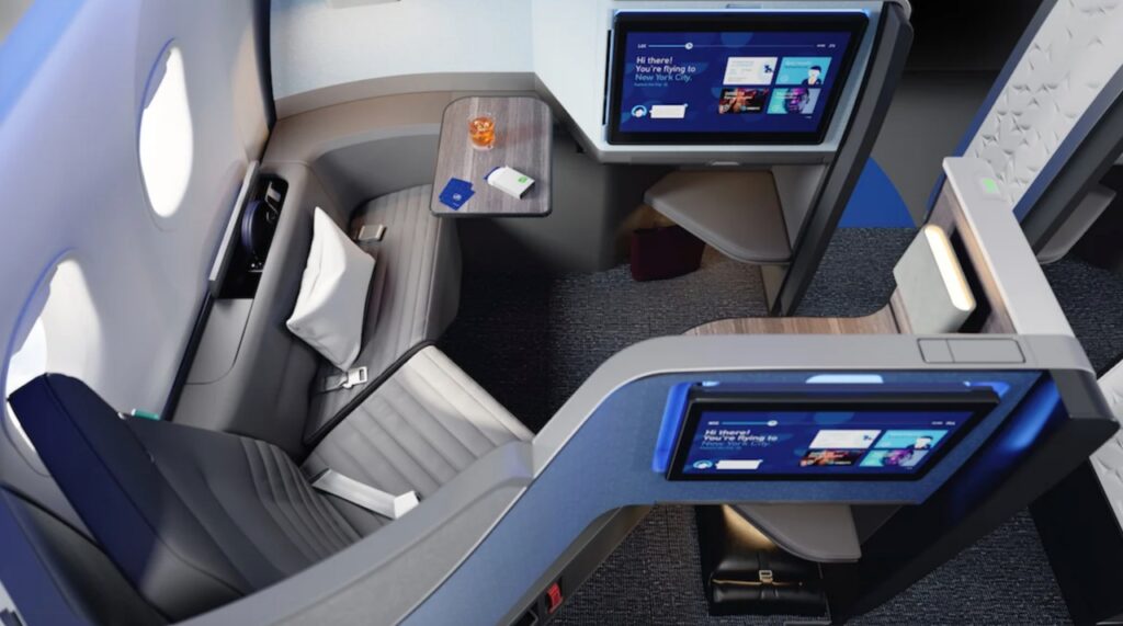 Delta, JetBlue Top U.S. Airline Customer Satisfaction for Business Class