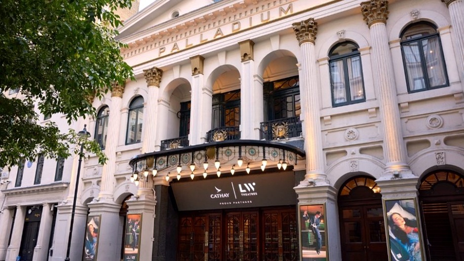 Cathay Lounge at London Palladium Theatre