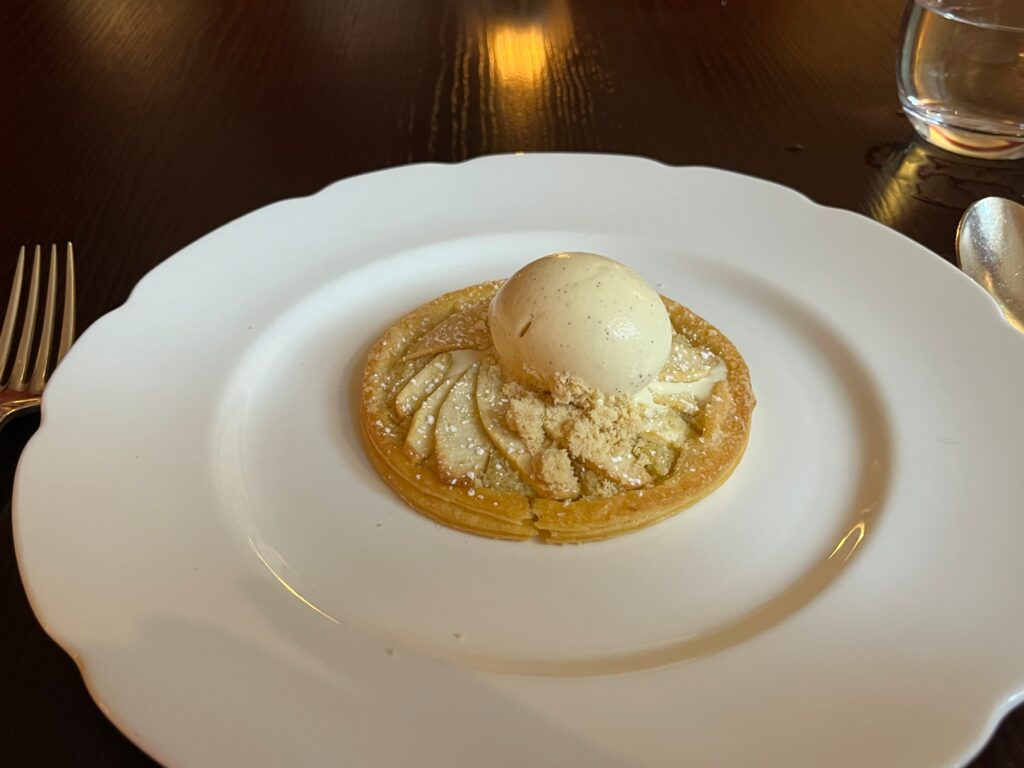 Apple Tart, Ballyfin Cellar Bar Review