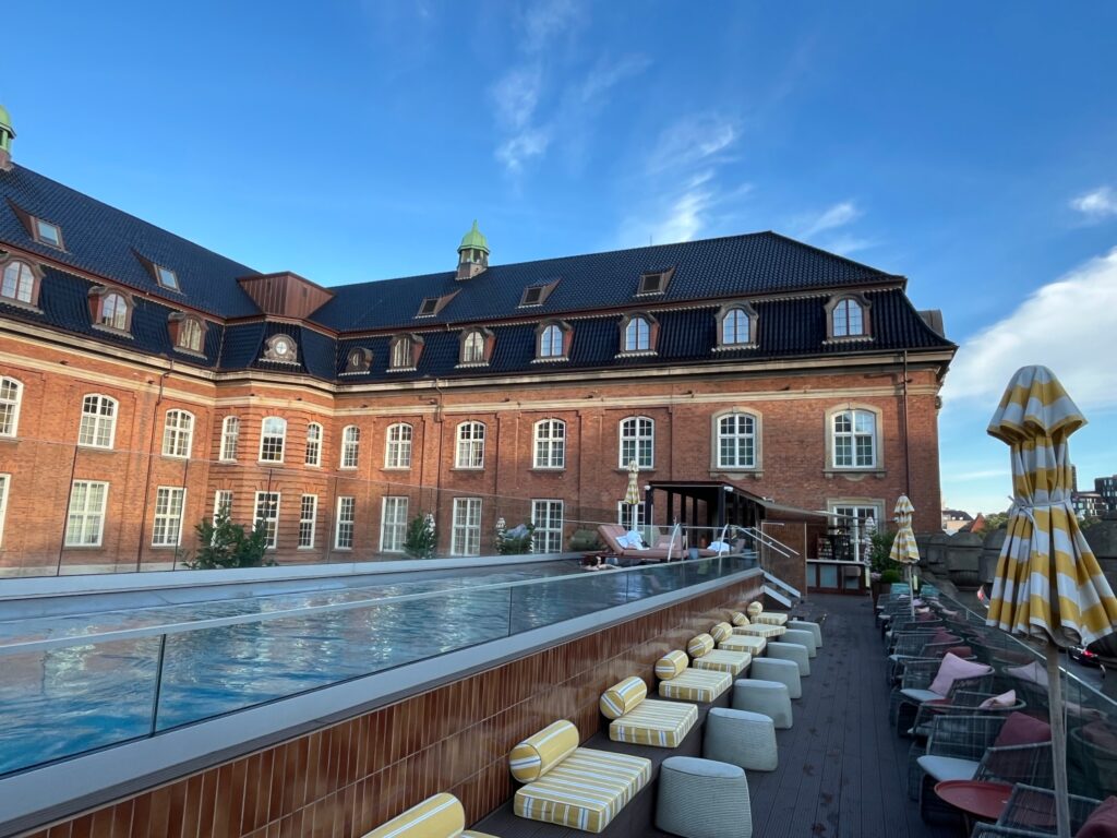 Villa Copenhagen Review and Photos