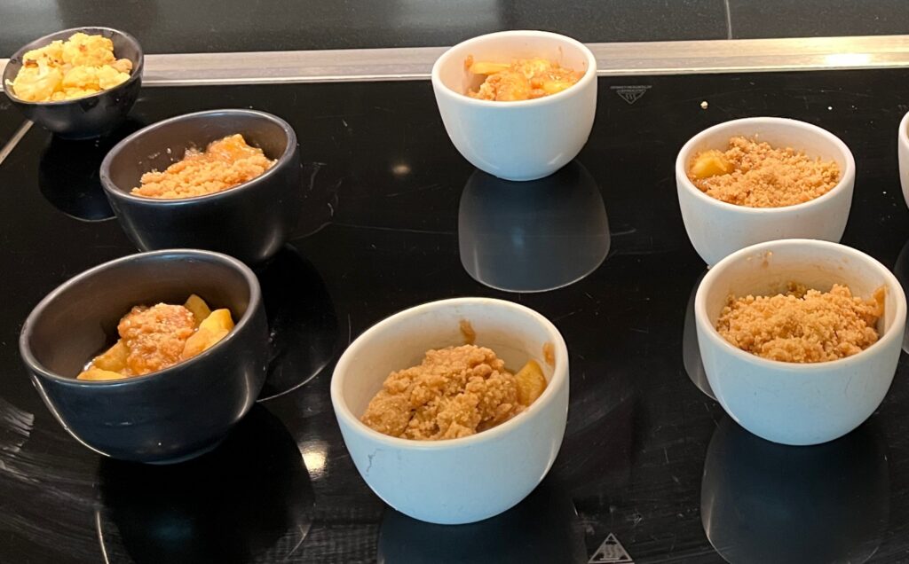 Apple Crumble, Chase Sapphire Lounge Boston Review