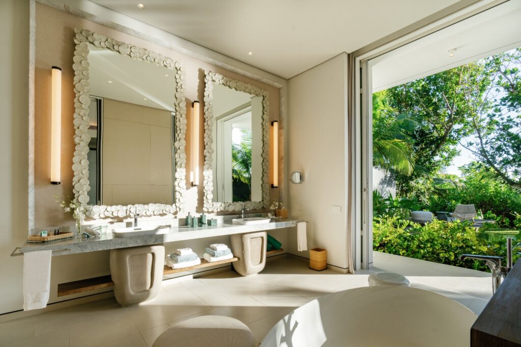 Beach Villa Bathroom, Cheval Blanc Seychelles