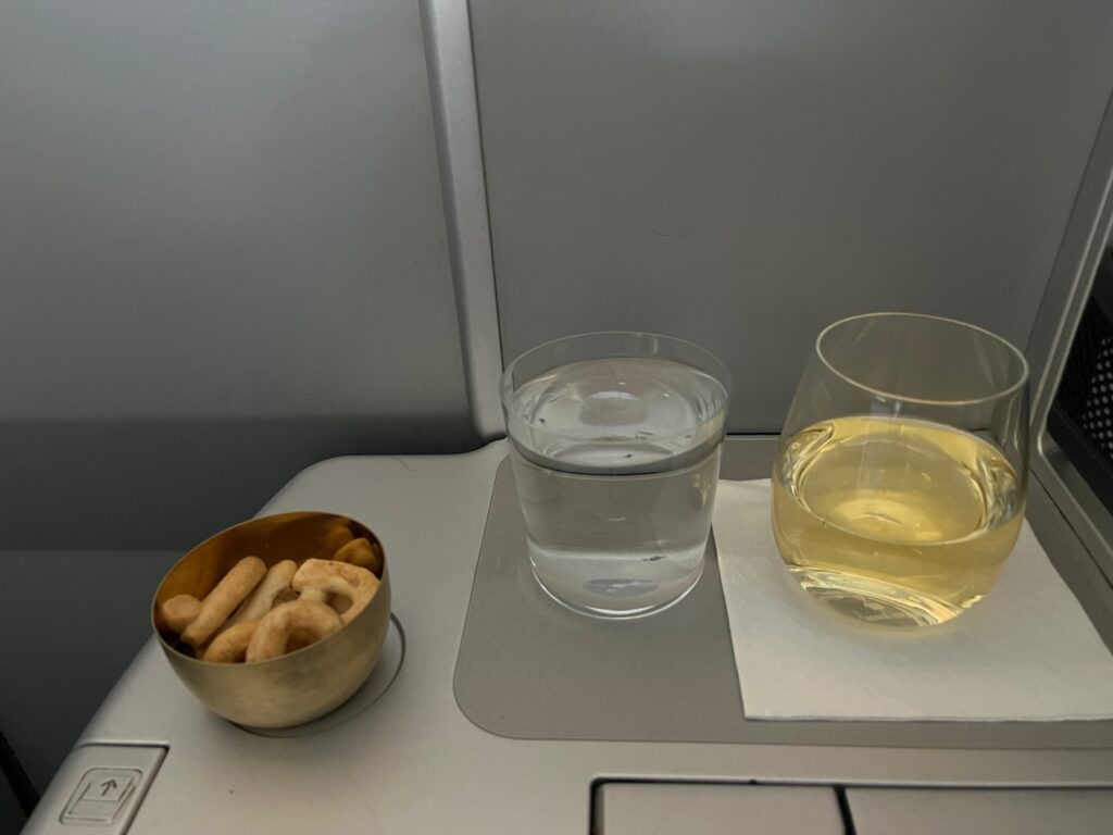 JetBlue Mint Wine, Snacks