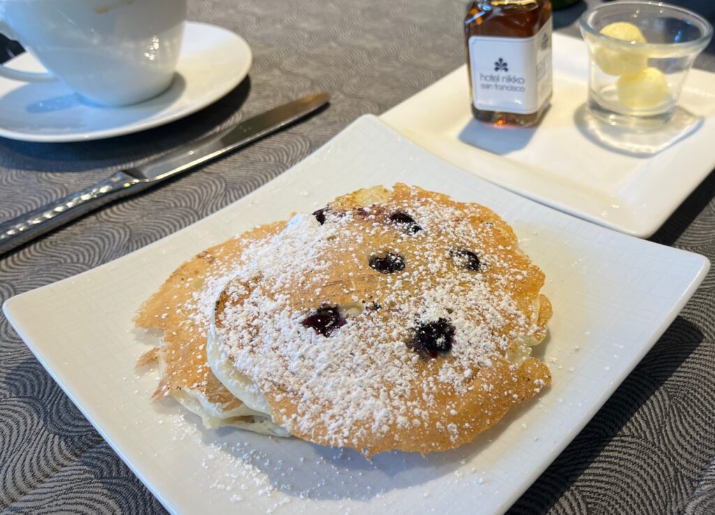 Blueberry pancakes, Restaurant ANZU brunch review, San Francisco