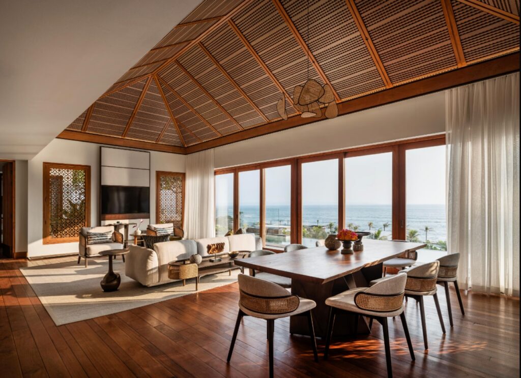 Two Bedroom Penthouse Oceanfront with Private Pool