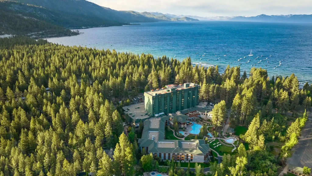 Hyatt Regency Lake Tahoe: 15 Pickleball Courts Nearby