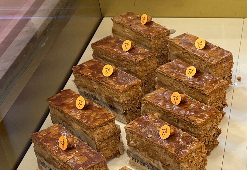2000 Feuilles, Pierre Hermé Paris 
