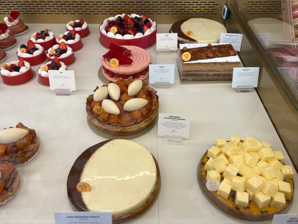 Pastries, Pierre Hermé Paris 