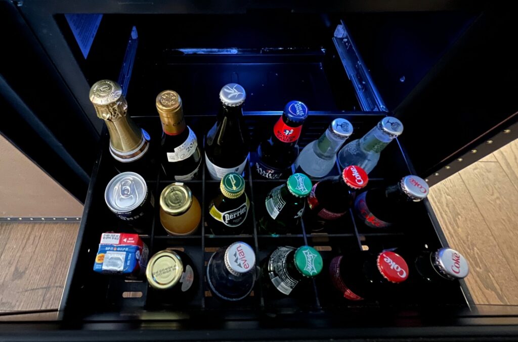 Mini Bar, Raffles Boston Hotel Review