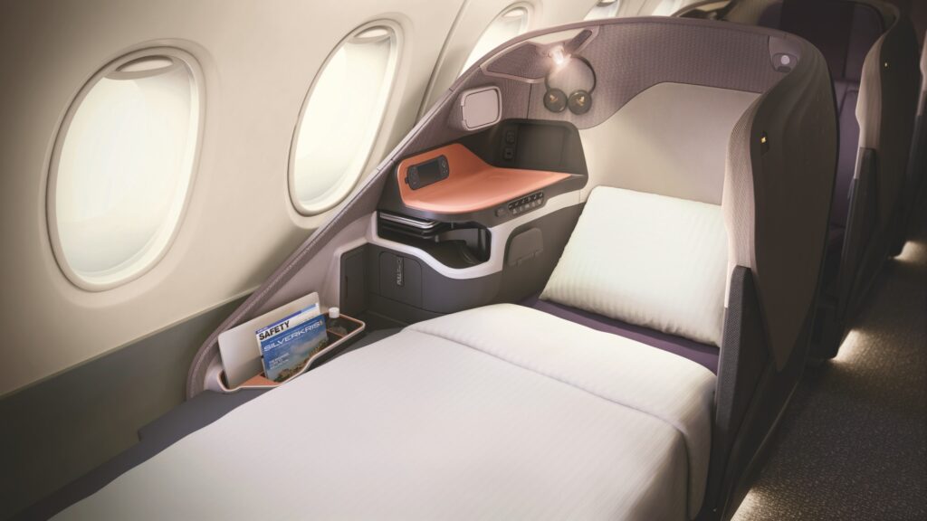 Singapore KrisFlyer: Waitlisted When Advantage Award Space Available?