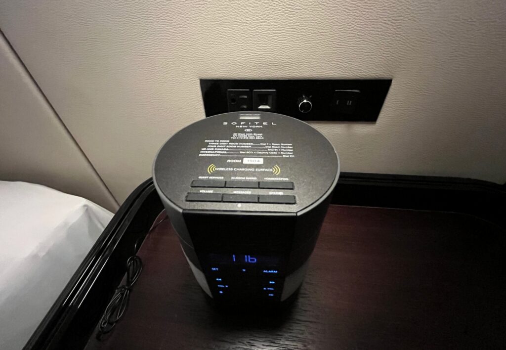 Wireless Charger and Power Outlets, Sofitel New York Review